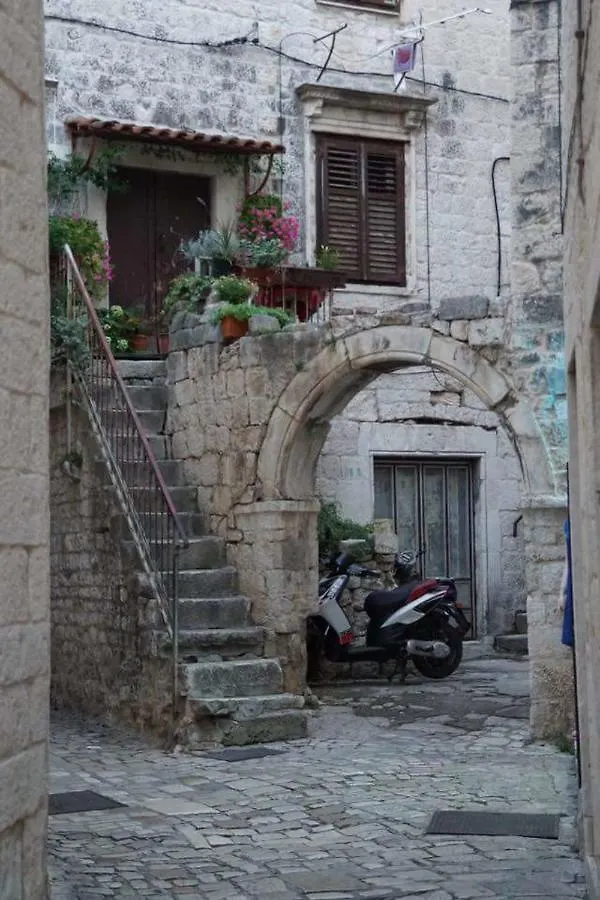 Ciovo Apartments Trogir 0*,